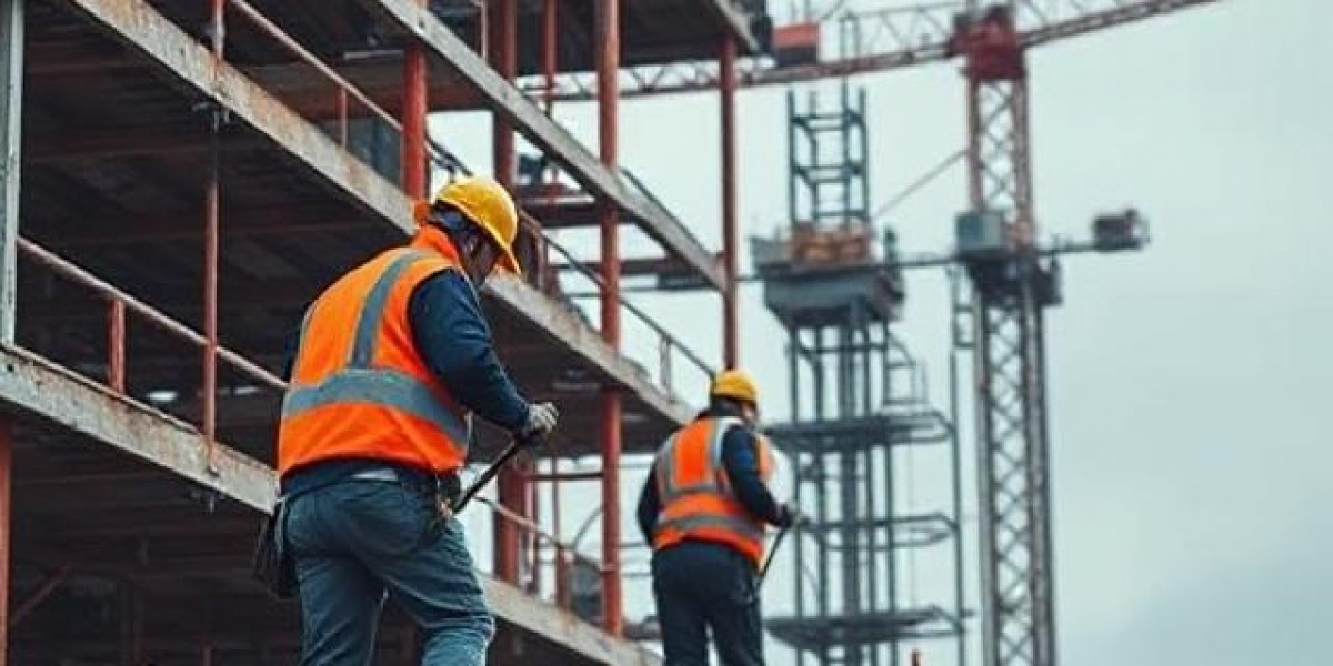 Best CSCS Green Card Course in Luton: Your Key to a Safe Construction Career