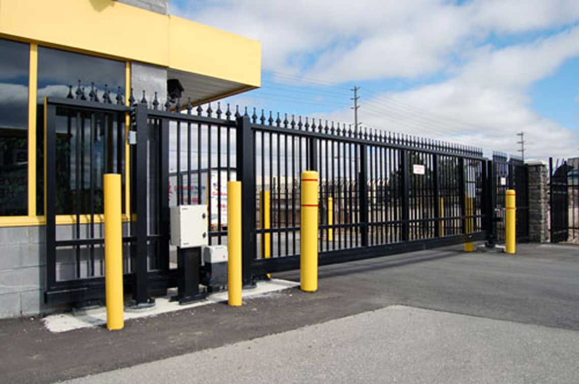 Signs Your Commercial Gate Needs Immediate Repair