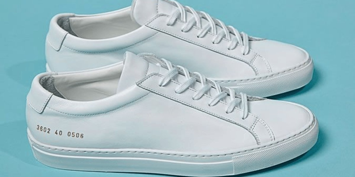 Common Projects Sneakers: Quiet Luxury That Redefined Modern Footwear