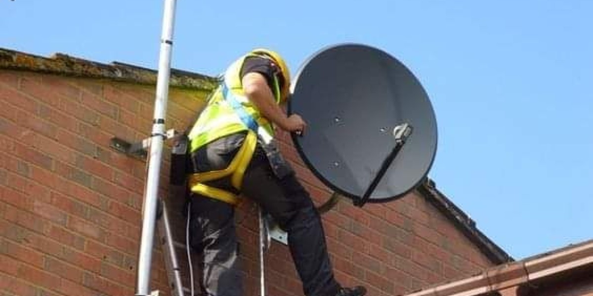 Satellite technicians in Al-Faiha